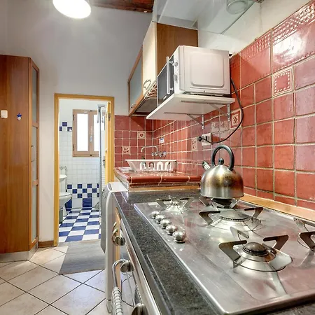 Apartment Faenza 65 Florence